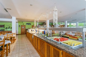 Hotel Apartamentos Beach Club Menorca