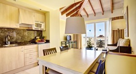 Grupotel Macarella Suites & Spa
