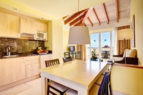 Grupotel Macarella Suites & Spa