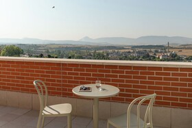 Líbere Pamplona Universidad Serviced Apartments