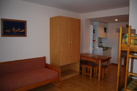 Apartamentos Midi 3000