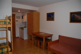 Apartamentos Midi 3000