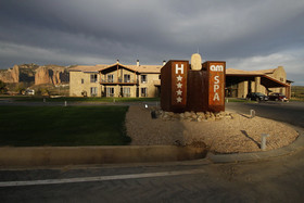 Aguas de los Mallos Hotel & Spa