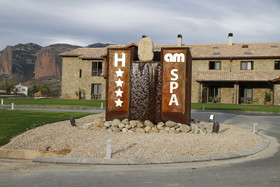 Aguas de los Mallos Hotel & Spa