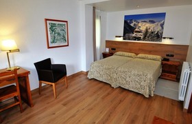 Hotel Petit Lacreu