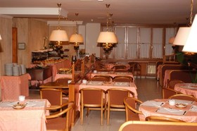 Hotel Petit Lacreu