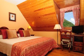 Hotel Eth Pomer