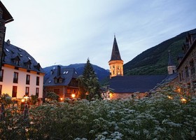 Hotel Ribaeta