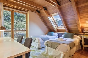Luderna Casa Con Jardin Montcorbison