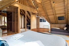 Luderna Casa Con Jardin Montcorbison