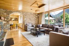 Luderna Casa Con Jardin Montcorbison