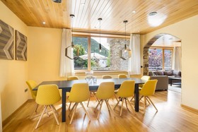 Luderna Casa Con Jardin Montcorbison