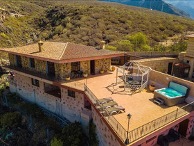 Casa Magma