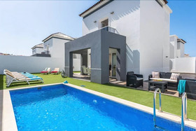 Royal Dream Villas