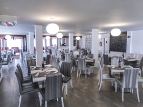 Royal Sunset Beach Club