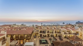 Royal Sunset Beach Club