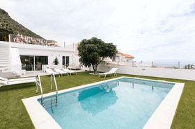 The White Pearl-Luxurious and Exclusiveness Villa