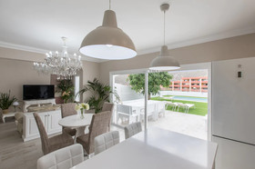 The White Pearl-Luxurious and Exclusiveness Villa
