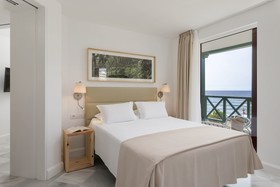 Parque Santiago by Upper Luxury Housing