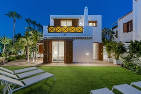 Parque Santiago by Upper Luxury Housing