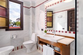 Parque Santiago by Upper Luxury Housing