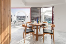 Parque Santiago by Upper Luxury Housing