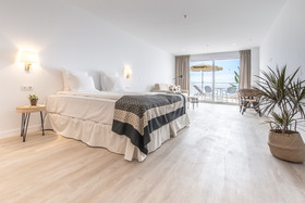 Atlantic Holiday Hotel