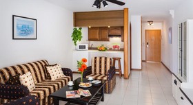 Tropical Park Hotel