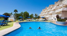 Tropical Park Hotel