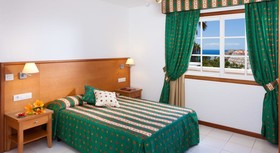 Tropical Park Hotel