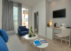 HOVIMA Costa Adeje - For Cool Adults