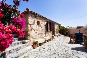 La Casa De Aya