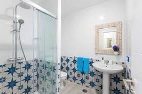 Okeanos Eco Guest House