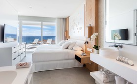 Royal Hideaway Corales Suites