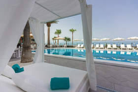 Klayman Diamond Aparthotel