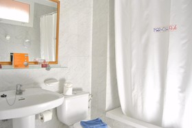 Apartamentos Marola Park