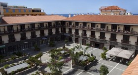 Apartamentos Be Smart Florida Plaza