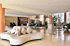Grand Muthu Golf Plaza