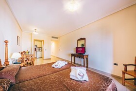 Grand Muthu Golf Plaza