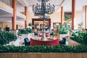 Grand Muthu Golf Plaza