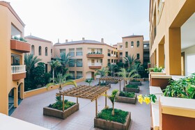 Grand Muthu Golf Plaza