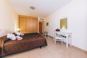 Grand Muthu Golf Plaza