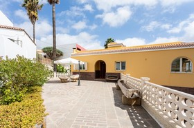 Luxury Villa Benahoare