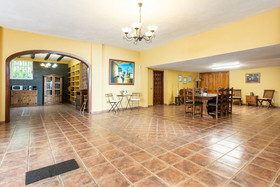 Luxury Villa Benahoare