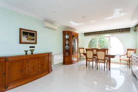 Luxury Villa Benahoare