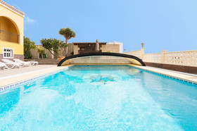 Luxury Villa Benahoare