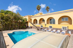 Luxury Villa Benahoare