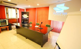 Hotel Adonis Plaza
