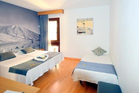 Hotel Adonis Plaza