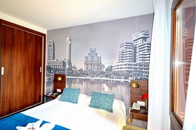 Hotel Adonis Plaza